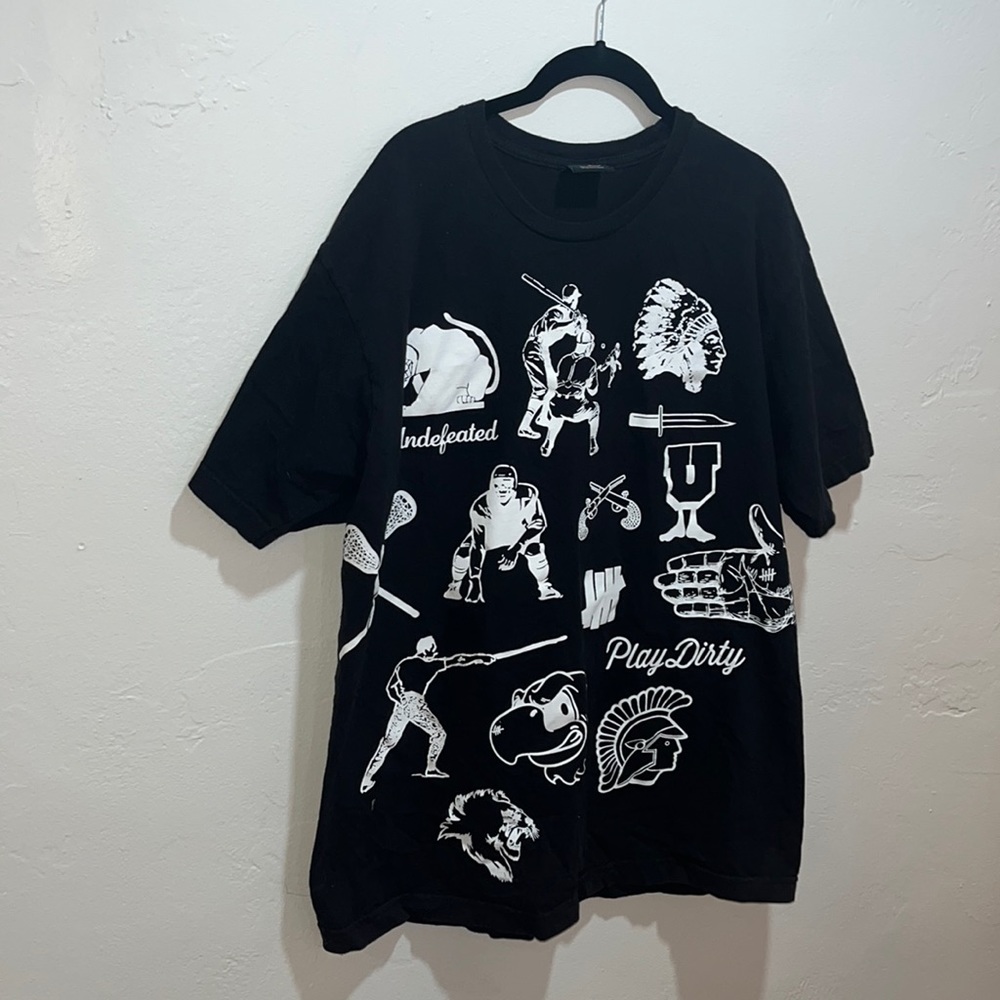 Undefeated play Dirty Tee